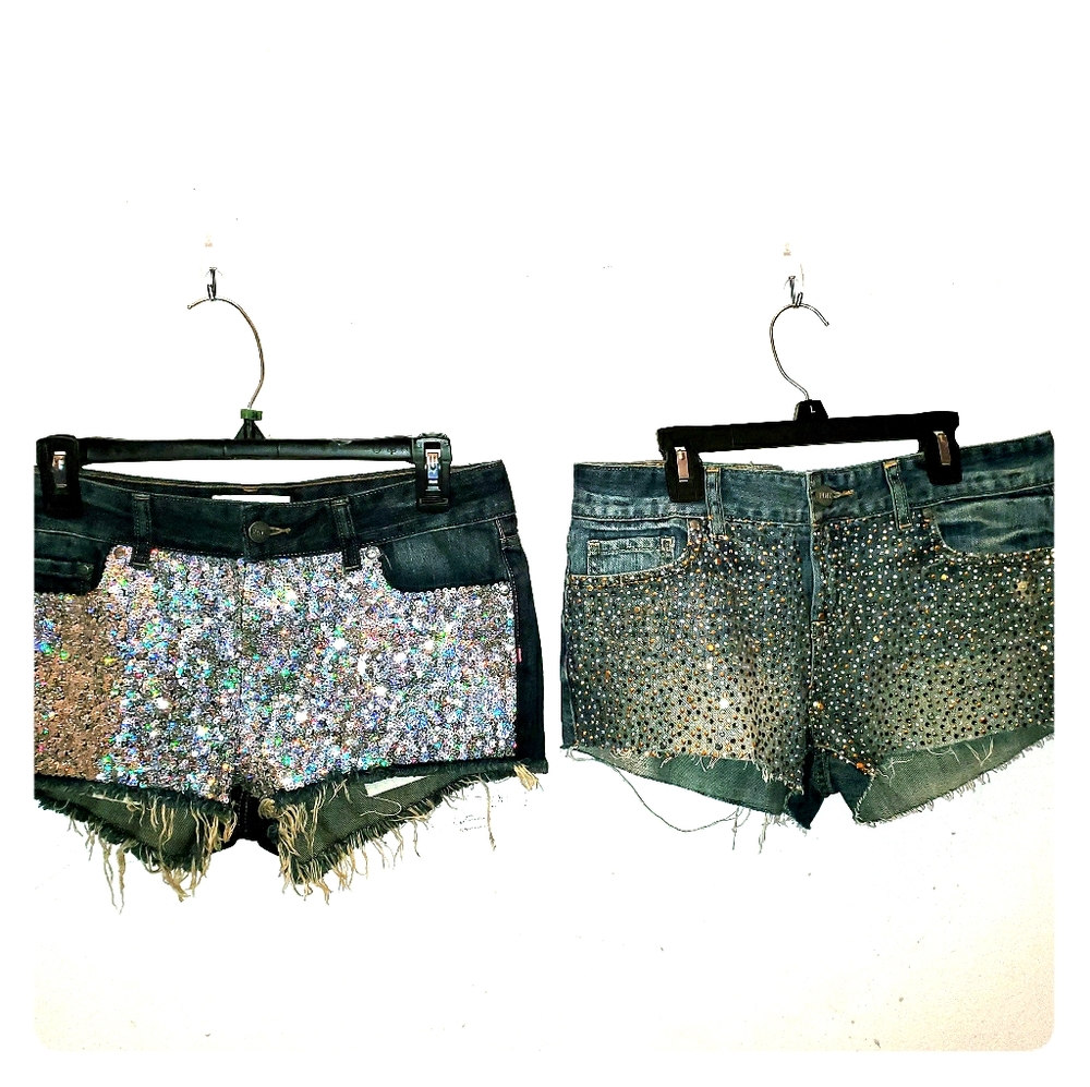 Victoria secret pink shorts Size 6 (for 2 shorts)